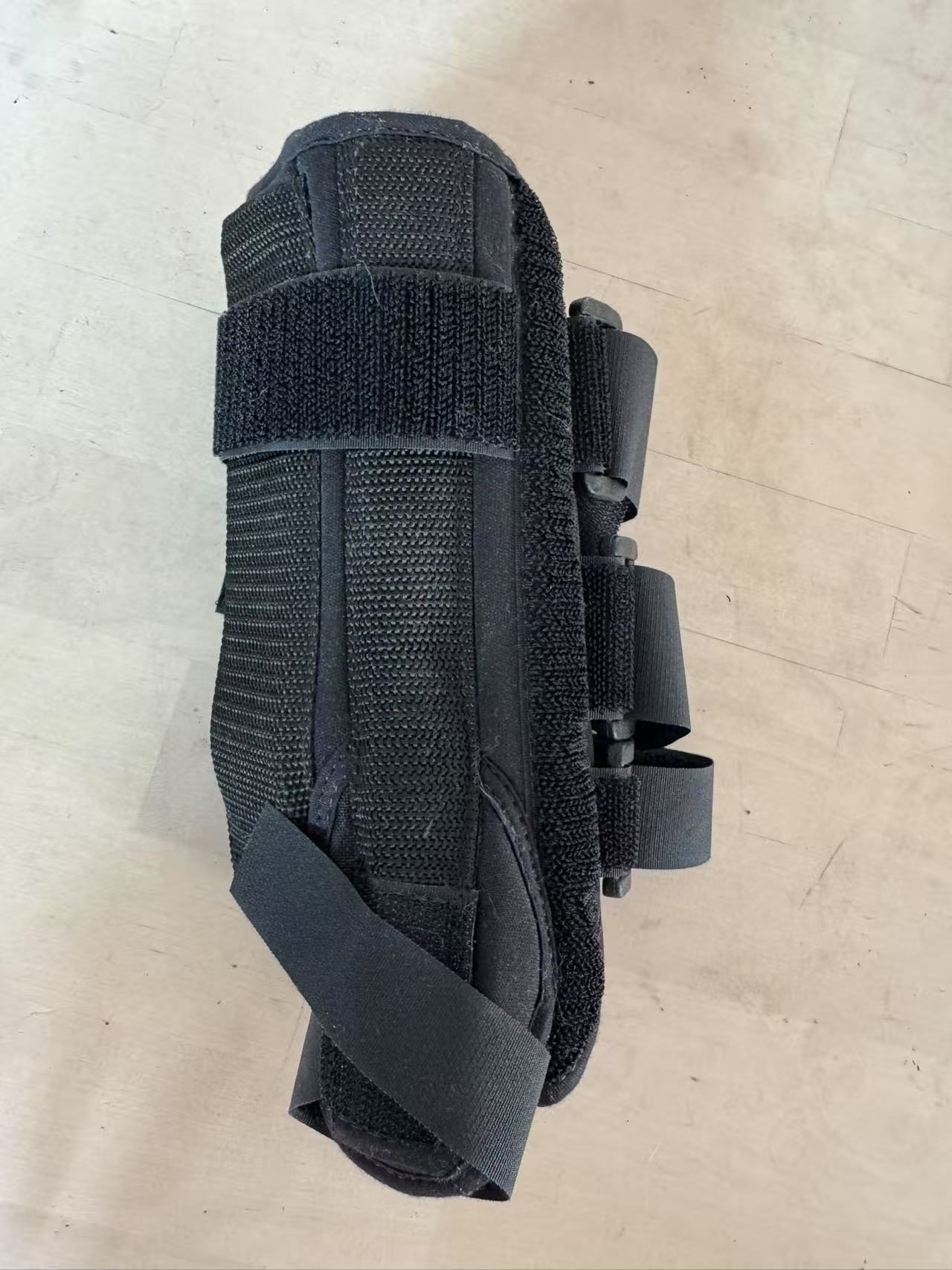 Used Wrist Brace (left hand) – Excellent Condition