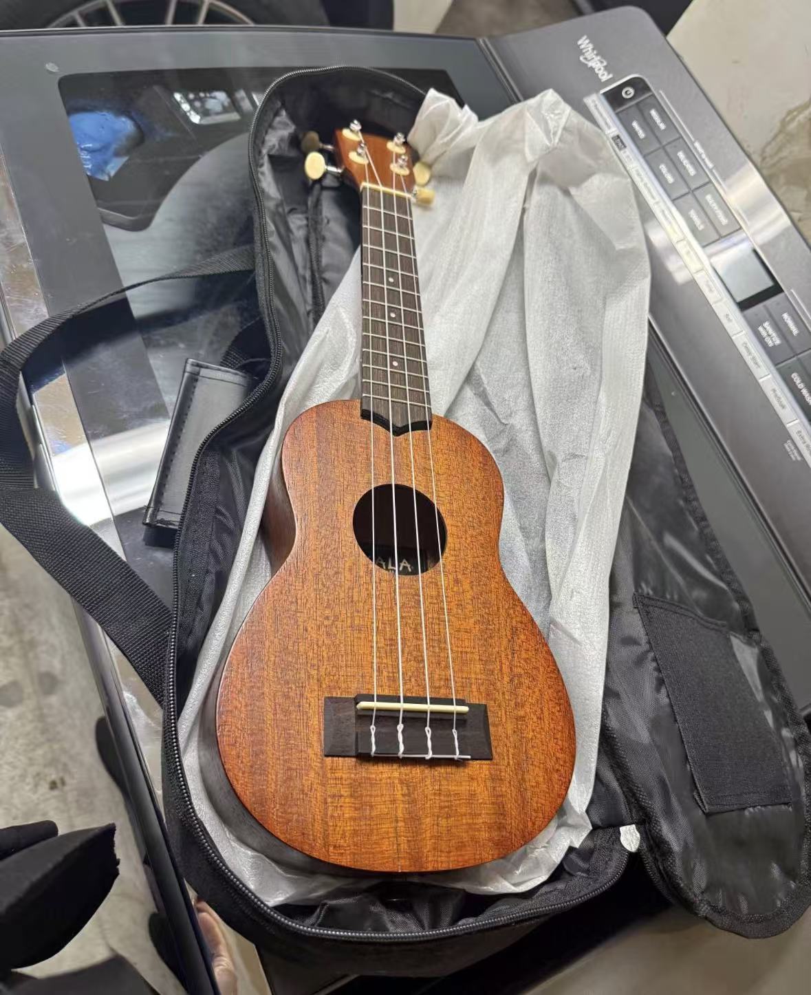 Makala Ukulele- brand new